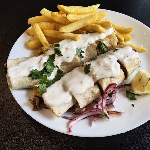 Porsiyon Tantuni Yoğurtlu